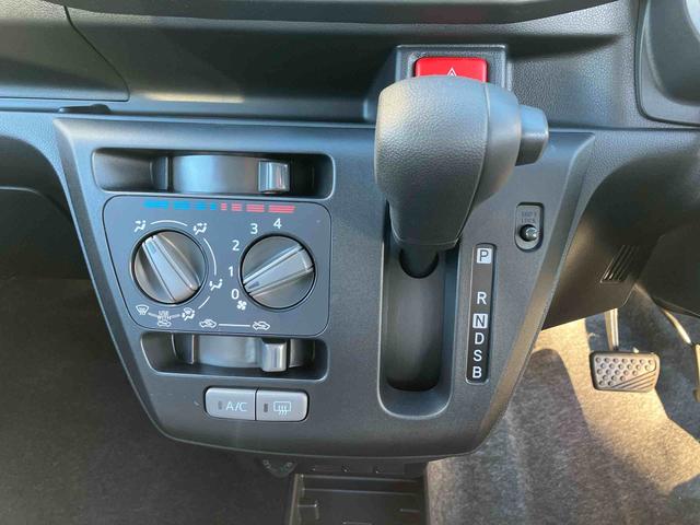 ミライースL SAIII 前後コーナーセンサー搭載!!保証 新車保証・まごころ保証 1年間・走行距離無制限付き 走行距離1046km マニュアルエアコン パワーウィンドウ アイドリングストップ 前後コーナーセンサー キーレスエントリー オートライト(東京都)の中古車