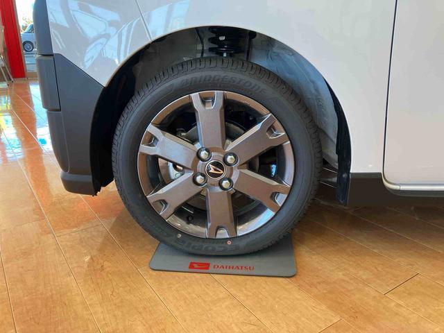 タントファンクロスターボ　パノラマモニター標準装備！！保証　新車保証・まごころ保証　１年間・走行距離無制限付き・　走行距離１０ｋｍ　オーディオレス　パノラマモニター　両側電動スライドドア　１５インチアルミホイール　電動パーキング　オートハイビーム（東京都）の中古車