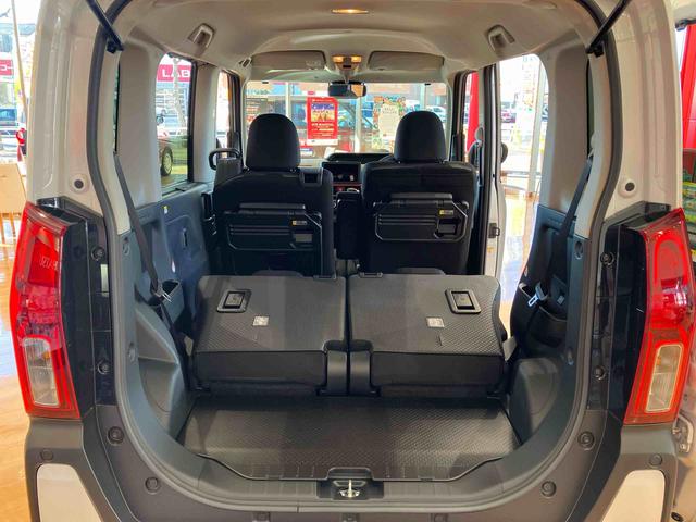 タントファンクロスターボ　パノラマモニター標準装備！！保証　新車保証・まごころ保証　１年間・走行距離無制限付き・　走行距離１０ｋｍ　オーディオレス　パノラマモニター　両側電動スライドドア　１５インチアルミホイール　電動パーキング　オートハイビーム（東京都）の中古車