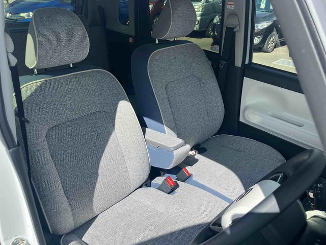 ムーヴキャンバスストライプスＧ　ナビ、ＥＴＣ装備車！保証　新車保証・まごころ保証　１年間・走行距離無制限付き　走行距離４２１１ｋｍ　７インチ純正ナビ、バックカメラ、ＥＴＣ、両側電動スライドドア　シートヒーター　ＬＥＤヘッドライト　ドライブレコーダー（東京都）の中古車