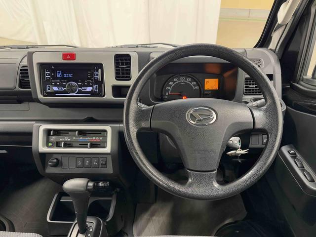 ハイゼットトラックジャンボＳＡIIIｔ　ＣＤチューナー　ＥＴＣ搭載！！保証　新車保証・まごころ保証　１年間・走行距離無制限付き　走行距離７００３４ｋｍ　ＣＤチューナー　ＥＴＣ　コーナーセンサー　フォグランプ　パワーウィンドウ　マニュアルエアコン　荷台作業灯（東京都）の中古車