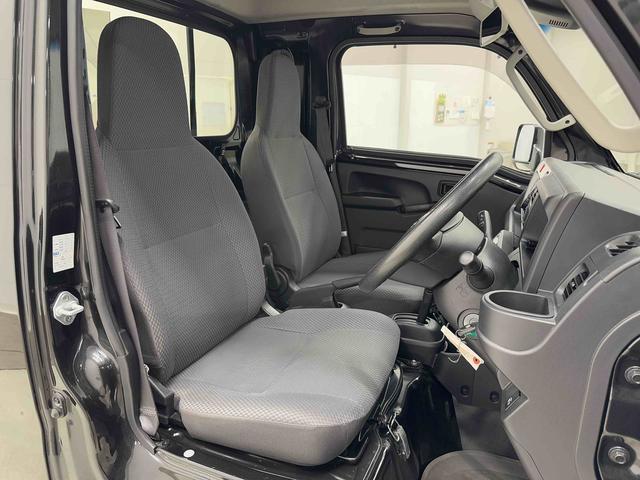 ハイゼットトラックジャンボＳＡIIIｔ　ＣＤチューナー　ＥＴＣ搭載！！保証　新車保証・まごころ保証　１年間・走行距離無制限付き　走行距離７００３４ｋｍ　ＣＤチューナー　ＥＴＣ　コーナーセンサー　フォグランプ　パワーウィンドウ　マニュアルエアコン　荷台作業灯（東京都）の中古車