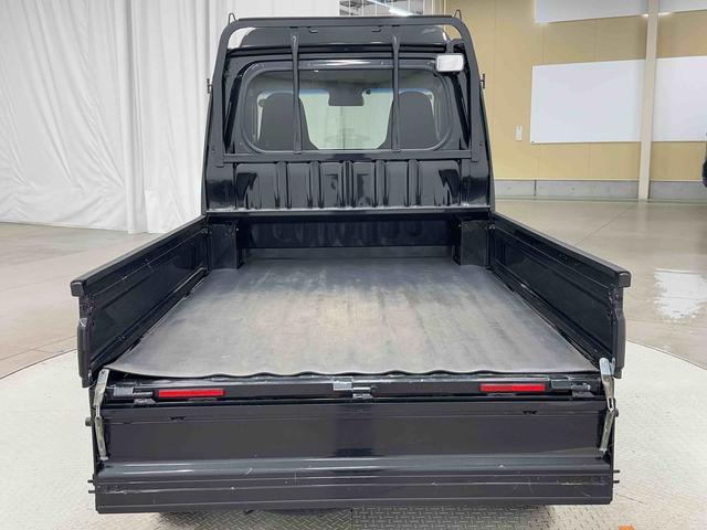 ハイゼットトラックジャンボＳＡIIIｔ　ＣＤチューナー　ＥＴＣ搭載！！保証　新車保証・まごころ保証　１年間・走行距離無制限付き　走行距離７００３４ｋｍ　ＣＤチューナー　ＥＴＣ　コーナーセンサー　フォグランプ　パワーウィンドウ　マニュアルエアコン　荷台作業灯（東京都）の中古車