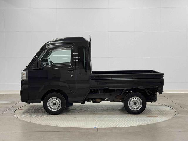 ハイゼットトラックジャンボＳＡIIIｔ　ＣＤチューナー　ＥＴＣ搭載！！保証　新車保証・まごころ保証　１年間・走行距離無制限付き　走行距離７００３４ｋｍ　ＣＤチューナー　ＥＴＣ　コーナーセンサー　フォグランプ　パワーウィンドウ　マニュアルエアコン　荷台作業灯（東京都）の中古車