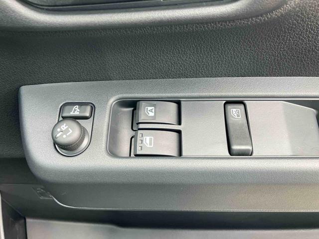 ハイゼットカーゴクルーズターボ　　届け出済み未使用車保証　新車保証・まごころ保証　１年間・走行距離無制限付き　走行距離１０ｋｍ　６．８インチスマホ連携ディスプレイオーディオ　バックモニター　電動格納ミラー　スマートキー　オーバーヘッドシェルフ（東京都）の中古車