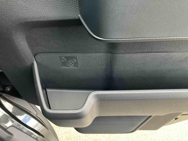 ハイゼットカーゴクルーズターボ　　届け出済み未使用車保証　新車保証・まごころ保証　１年間・走行距離無制限付き　走行距離１０ｋｍ　６．８インチスマホ連携ディスプレイオーディオ　バックモニター　電動格納ミラー　スマートキー　オーバーヘッドシェルフ（東京都）の中古車