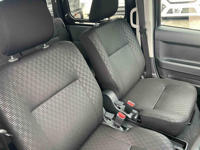 ハイゼットカーゴクルーズターボ　　届け出済み未使用車保証　新車保証・まごころ保証　１年間・走行距離無制限付き　走行距離１０ｋｍ　６．８インチスマホ連携ディスプレイオーディオ　バックモニター　電動格納ミラー　スマートキー　オーバーヘッドシェルフ（東京都）の中古車