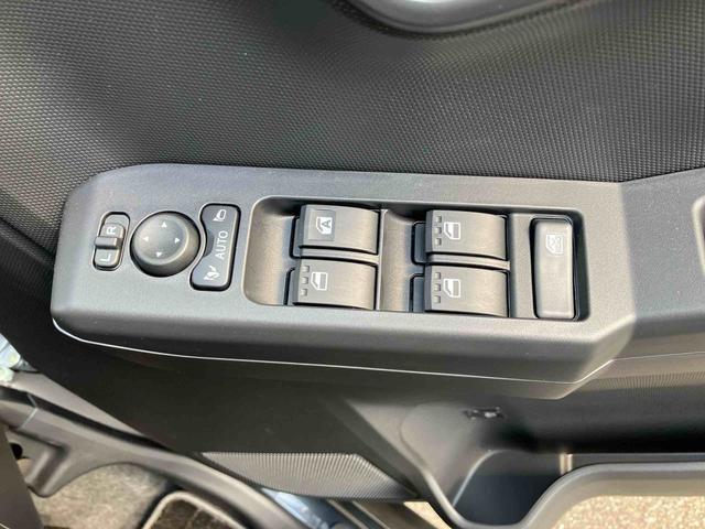 タフトＧ　クロムベンチャー保証　新車保証・まごころ保証　１年間・走行距離無制限付き　走行距離９ｋｍ　オーディオレス　パノラマモニタ　アダブティブクルーズコントロール　電動パーキング　ＬＥＤヘッドライト　１５インチアルミホイール（東京都）の中古車