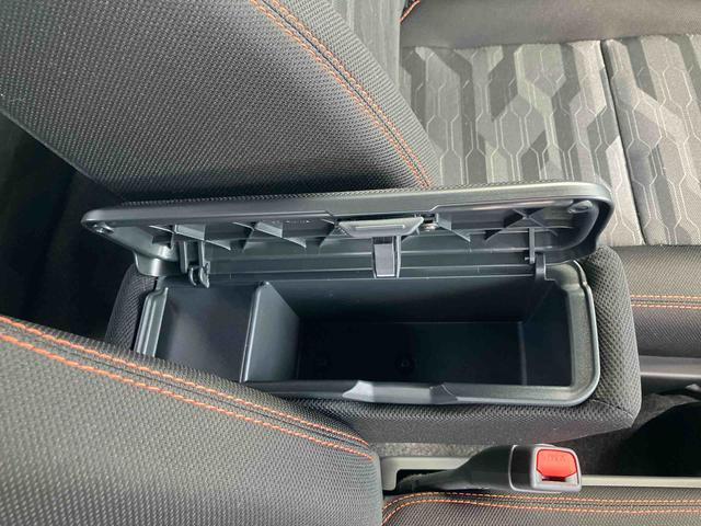 タフトＧターボ　クロムベンチャー届け出済み未使用車保証　新車保証・まごころ保証　１年間・走行距離無制限付き・走行距離１０ｋｍ　オーディオレス車・アダブティブクルーズコントロール搭載　ＬＥＤヘッドライト装備・ＬＥＤフォグ装備・シートヒーター装備（東京都）の中古車