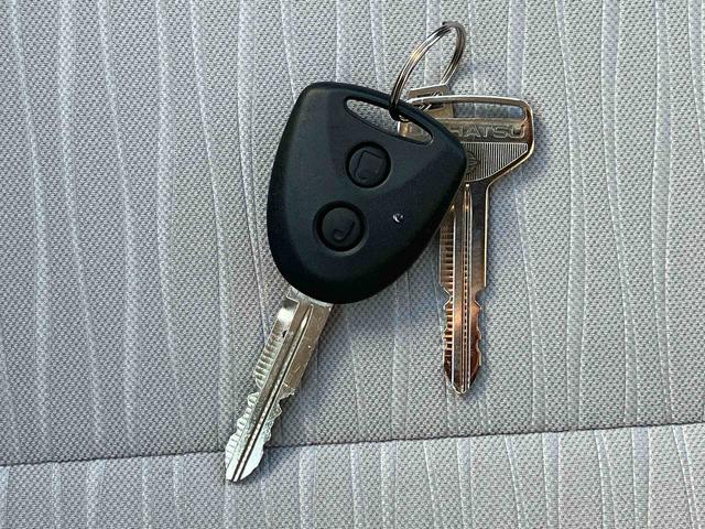 ミライースL SAIIIワイドBluetooth/USBチューナー装備保証 新車保証・まごころ保証 1年間・走行距離無制限付き 走行距離2060km・ワイドBluetooth/USBチューナー装備・スマートアシスト装備 マニュアルエアコン パワーウィンドウ(東京都)の中古車