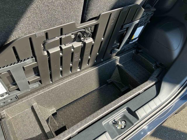タントカスタムRSリミテッド 届け出済み未使用車!保証 新車保証・まごころ保証 1年間・走行距離無制限付き・届け出済み未使用車・走行距離6km オーディオレス パノラマカメラ装備・アダプティブクルーズコントロール付き 15インチアルミホイール(東京都)の中古車