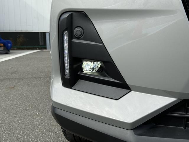 ロッキープレミアムＧ　　ガソリン仕様　１２００ｃｃ電動パーキングブレーキ　プッシュボタンスターター　キーフリー　オートエアコン　フルＬＥＤストップランプ（東京都）の中古車