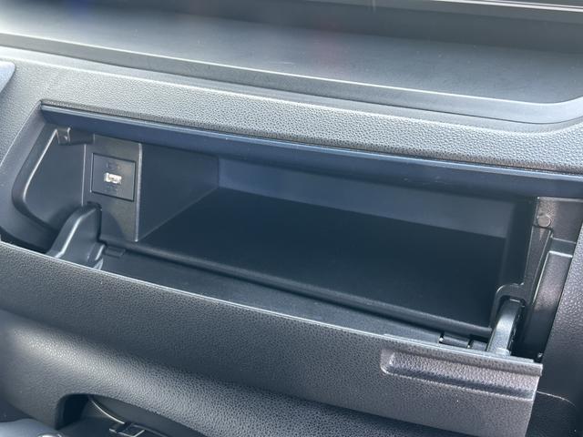タントカスタムＲＳ　純正ナビ　ＥＴＣ車載器　ドライブレコーダー保証１年間距離無制限付き　純正ナビゲーション　ＥＴＣ車載器　ドライブレコーダー　ＵＳＢ電源ソケット　Ｂｌｕｅｔｏｏｔｈ接続　バックカメラ　運転席シートリフター　キーフリーシステム　シートヒーター（東京都）の中古車
