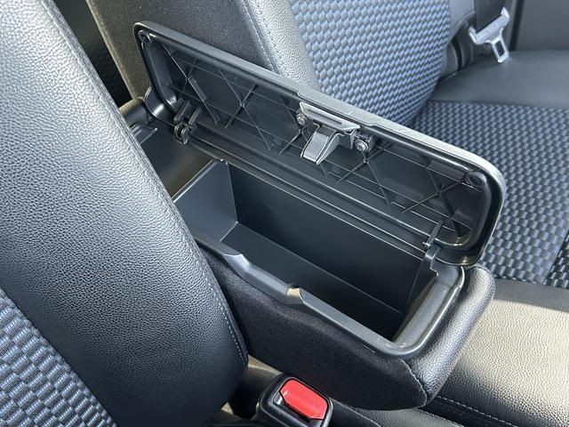 タントカスタムＲＳ　純正ナビ　ＥＴＣ車載器　ドライブレコーダー保証１年間距離無制限付き　純正ナビゲーション　ＥＴＣ車載器　ドライブレコーダー　ＵＳＢ電源ソケット　Ｂｌｕｅｔｏｏｔｈ接続　バックカメラ　運転席シートリフター　キーフリーシステム　シートヒーター（東京都）の中古車