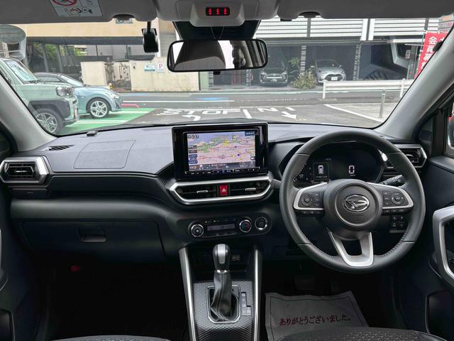 ロッキープレミアム　純正ナビ　ＥＴＣ車載器　クルーズコントロール保証１年間距離無制限付き　ＵＳＢ電源ソケット　ＥＴＣ　パノラマモニター　純正ナビゲーション　キーフリーシステム　アルミホイール　Ｂｌｕｅｔｏｏｔｈ接続　オートライト　ラゲージアンダートランク（東京都）の中古車