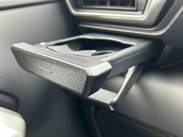 ロッキープレミアム　純正ナビ　ＥＴＣ車載器　クルーズコントロール保証１年間距離無制限付き　ＵＳＢ電源ソケット　ＥＴＣ　パノラマモニター　純正ナビゲーション　キーフリーシステム　アルミホイール　Ｂｌｕｅｔｏｏｔｈ接続　オートライト　ラゲージアンダートランク（東京都）の中古車