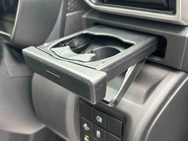ロッキープレミアム　純正ナビ　ＥＴＣ車載器　クルーズコントロール保証１年間距離無制限付き　ＵＳＢ電源ソケット　ＥＴＣ　パノラマモニター　純正ナビゲーション　キーフリーシステム　アルミホイール　Ｂｌｕｅｔｏｏｔｈ接続　オートライト　ラゲージアンダートランク（東京都）の中古車