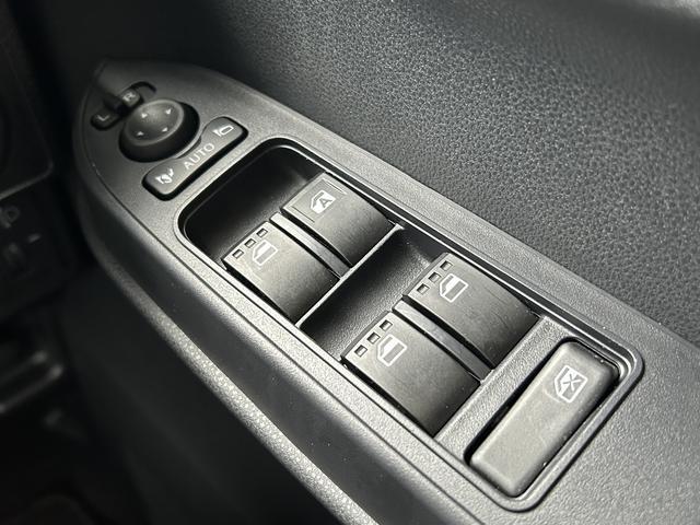 タントＸ　片側電動スライドドア　運転席ロングスライドシート保証　新車保証・まごころ保証　１年間・走行距離無制限付き　キーフリーシステム　片側電動スライドドア　運転席ロングスライドシート　ＬＥＤヘッドランプ　オートライト　オートハイビーム（東京都）の中古車