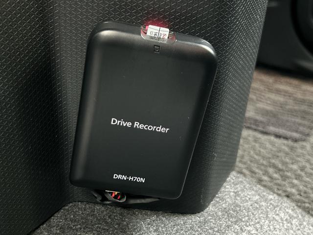 タントカスタムＲＳセレクション　純正ナビ　ＥＴＣ　ドラレコ保証　新車保証・まごころ保証　１年間・走行距離無制限付き　純正９インチナビ　ＥＴＣ車載器　ドライブレコーダー　両側電動スライドドア　ＬＥＤヘッドランプ　前席シートヒーター　シートバックテーブル（東京都）の中古車