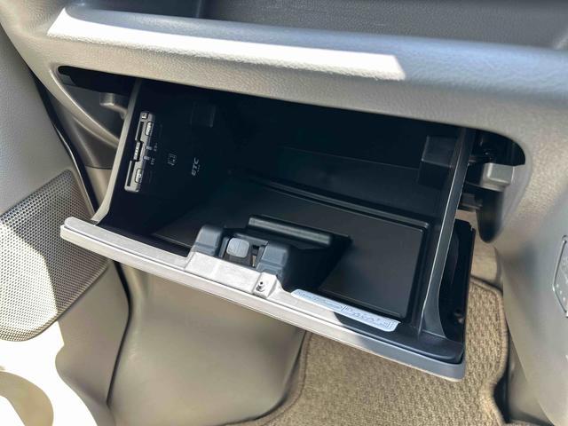 ＮＶ１００クリッパーバンＧＸ　ナビゲーション　パワーウインドウ　キーレスエントリー保証　まごころ保証　１年間・走行距離無制限付き　ナビゲーション　パワーウインドウ　キーレスエントリー　リヤ分割シート　コーナーセンサー　電動格納ドアミラー　ＥＴＣ車載器　バックカメラ（東京都）の中古車