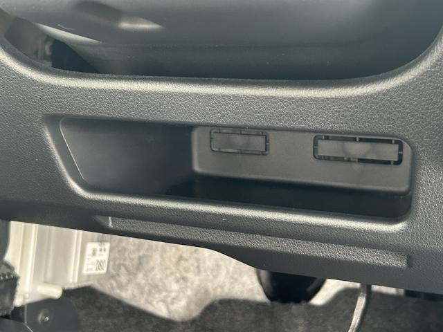 ムーヴキャンバスストライプスＧ　電動パーキングブレーキ　ＬＥＤヘッドランプ保証　新車保証・まごころ保証　１年間・走行距離無制限付き　前席シートヒーター　ＬＥＤヘッドランプ　ＬＥＤフォグランプ　オートライト　オートハイビーム　コーナーセンサー　電動パーキングブレーキ（東京都）の中古車