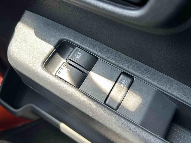 ハイゼットカーゴデラックス　リヤベンチシート　キーレスエントリー保証　新車保証・まごころ保証　１年間・走行距離無制限付き　キーレスエントリー　リヤベンチシート　前席パワーウインドウ　コーナーセンサー　エアコン（東京都）の中古車