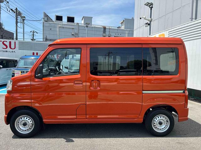 ハイゼットカーゴデラックス　リヤベンチシート　キーレスエントリー保証　新車保証・まごころ保証　１年間・走行距離無制限付き　キーレスエントリー　リヤベンチシート　前席パワーウインドウ　コーナーセンサー　エアコン（東京都）の中古車