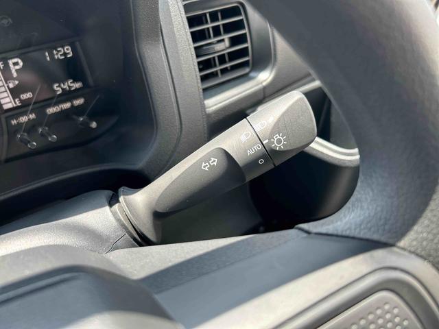 ハイゼットカーゴデラックス　リヤベンチシート　キーレスエントリー保証　新車保証・まごころ保証　１年間・走行距離無制限付き　キーレスエントリー　リヤベンチシート　前席パワーウインドウ　コーナーセンサー　エアコン（東京都）の中古車