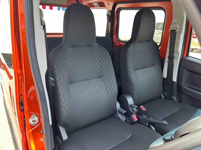 ハイゼットカーゴデラックス　リヤベンチシート　キーレスエントリー保証　新車保証・まごころ保証　１年間・走行距離無制限付き　キーレスエントリー　リヤベンチシート　前席パワーウインドウ　コーナーセンサー　エアコン（東京都）の中古車
