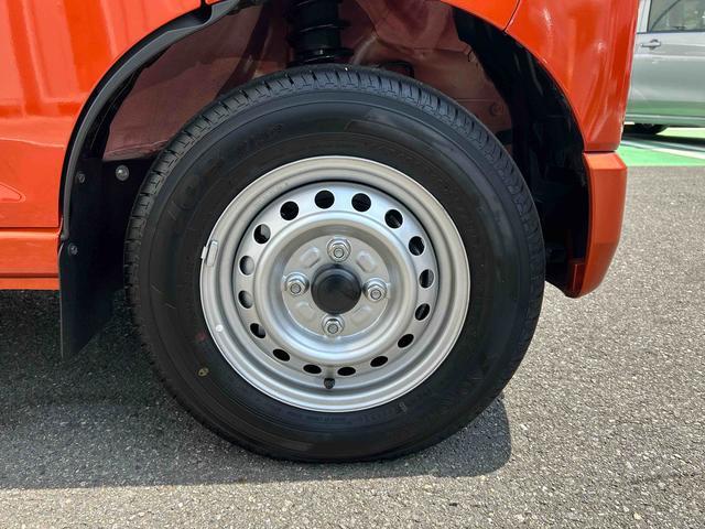 ハイゼットカーゴデラックス　リヤベンチシート　キーレスエントリー保証　新車保証・まごころ保証　１年間・走行距離無制限付き　キーレスエントリー　リヤベンチシート　前席パワーウインドウ　コーナーセンサー　エアコン（東京都）の中古車