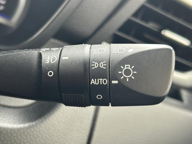トールカスタムＧ　ＳＡII　後席モニター　純正ナビ　ＥＴＣ車載器保証　まごころ保証　１年間・走行距離無制限付き　純正ナビ　ＥＴＣ車載器　後席モニター　パノラマモニター　両側電動スライドドア　クルーズコントロール　キーフリーシステム　アイドリングストップ（東京都）の中古車