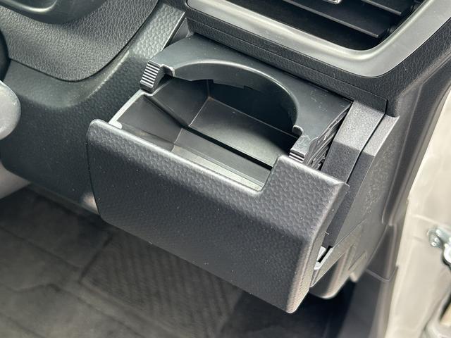 トールカスタムＧ　ＳＡII　後席モニター　純正ナビ　ＥＴＣ車載器保証　まごころ保証　１年間・走行距離無制限付き　純正ナビ　ＥＴＣ車載器　後席モニター　パノラマモニター　両側電動スライドドア　クルーズコントロール　キーフリーシステム　アイドリングストップ（東京都）の中古車