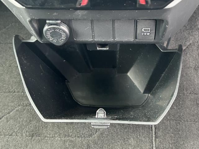 トールカスタムＧ　ＳＡII　後席モニター　純正ナビ　ＥＴＣ車載器保証　まごころ保証　１年間・走行距離無制限付き　純正ナビ　ＥＴＣ車載器　後席モニター　パノラマモニター　両側電動スライドドア　クルーズコントロール　キーフリーシステム　アイドリングストップ（東京都）の中古車