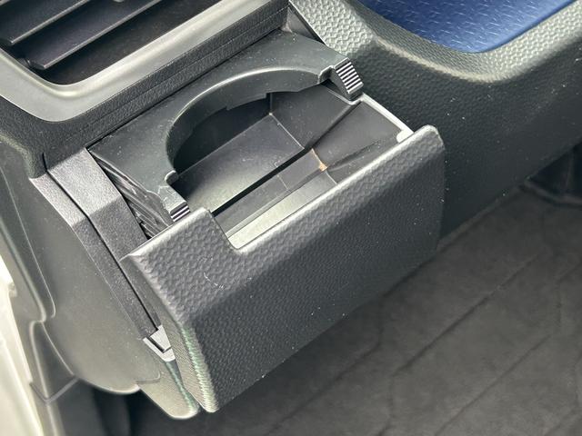 トールカスタムＧ　ＳＡII　後席モニター　純正ナビ　ＥＴＣ車載器保証　まごころ保証　１年間・走行距離無制限付き　純正ナビ　ＥＴＣ車載器　後席モニター　パノラマモニター　両側電動スライドドア　クルーズコントロール　キーフリーシステム　アイドリングストップ（東京都）の中古車