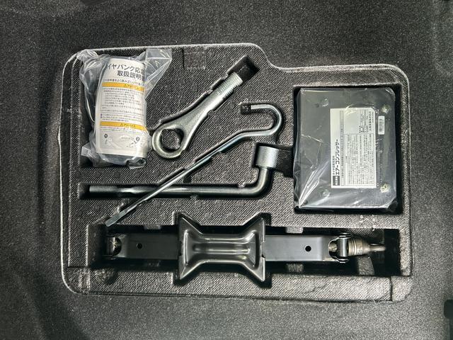 トールカスタムＧ　ＳＡII　後席モニター　純正ナビ　ＥＴＣ車載器保証　まごころ保証　１年間・走行距離無制限付き　純正ナビ　ＥＴＣ車載器　後席モニター　パノラマモニター　両側電動スライドドア　クルーズコントロール　キーフリーシステム　アイドリングストップ（東京都）の中古車