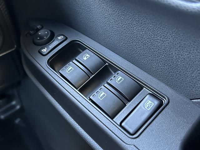 タントカスタムＲＳリミテッド　届け出済み未使用車保証　新車保証・まごころ保証　１年間・走行距離無制限付き（東京都）の中古車