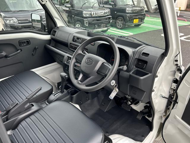ハイゼットトラック 中古車 スタンダード４ＷＤ／ＣＶＴ　届け出済み未使用車保証　新車保証・まごころ保証　１年間・走行距離無制限付き・届け出済み未使用車・スマートアシスト装備