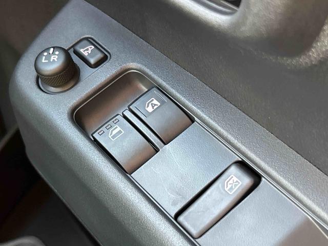 ハイゼットカーゴクルーズターボ　　届け出済み未使用車保証　新車保証・まごころ保証　１年間・走行距離無制限付き・届け出済み未使用車・スマートアシスト装備・両ドアスライドドア装備（東京都）の中古車