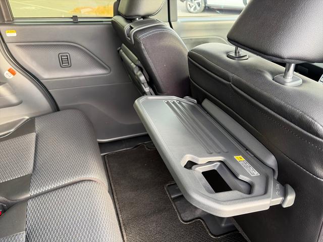 タントカスタムＸ　９インチディスプレイオーディオ　ＬＥＤ禁煙車　当社社用車ＵＰ　新車保証継承　１年保証走行距離無制限　両側パワスラドア　スマアシ　９インチディスプレイオーディオ　ＴＶ　ラジオ　Ｂカメラ　シートヒーター　コーナーセンサー　ＬＥＤヘッドライト（埼玉県）の中古車