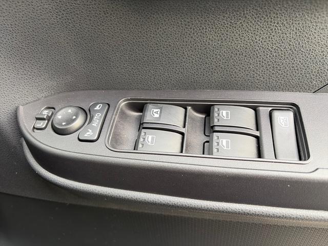 タントカスタムＸ　９インチディスプレイオーディオ　ＬＥＤ禁煙車　当社社用車ＵＰ　新車保証継承　１年保証走行距離無制限　両側パワスラドア　スマアシ　９インチディスプレイオーディオ　ＴＶ　ラジオ　Ｂカメラ　シートヒーター　コーナーセンサー　ＬＥＤヘッドライト（埼玉県）の中古車