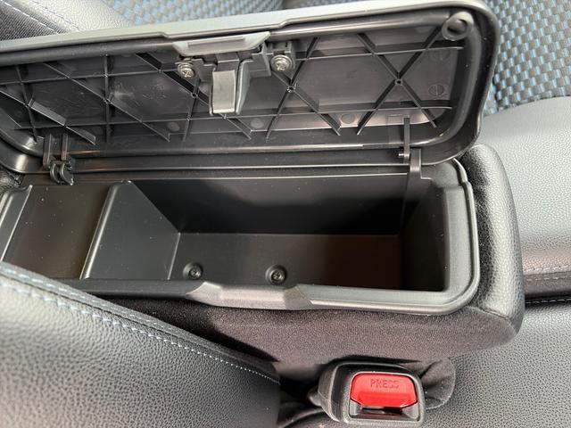 タントカスタムＸ　９インチディスプレイオーディオ　ＬＥＤ禁煙車　当社社用車ＵＰ　新車保証継承　１年保証走行距離無制限　両側パワスラドア　スマアシ　９インチディスプレイオーディオ　ＴＶ　ラジオ　Ｂカメラ　シートヒーター　コーナーセンサー　ＬＥＤヘッドライト（埼玉県）の中古車