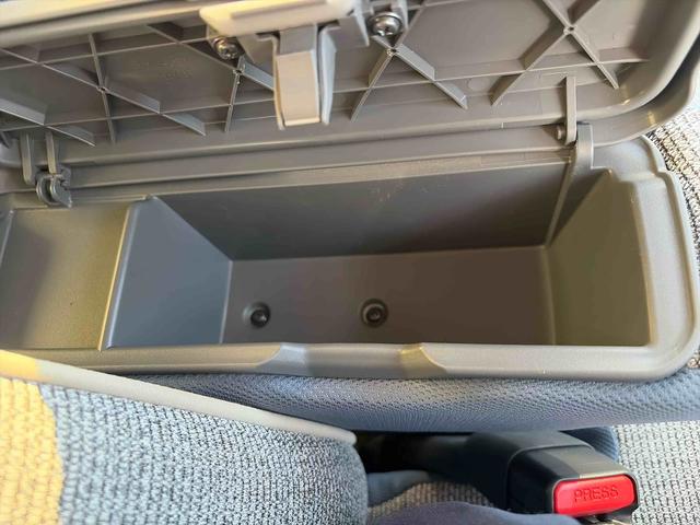 ムーヴキャンバスストライプスG 車検R9.6 LED 両側パワスラドア当社社用車UP 1年保証走行距離無制限 新車保証継承 車検R9.6 LEDヘッドライト 前後コーナーセンサー スマアシ 電動パーキングブレーキ 禁煙車 運転席助手席シートヒーター(埼玉県)の中古車