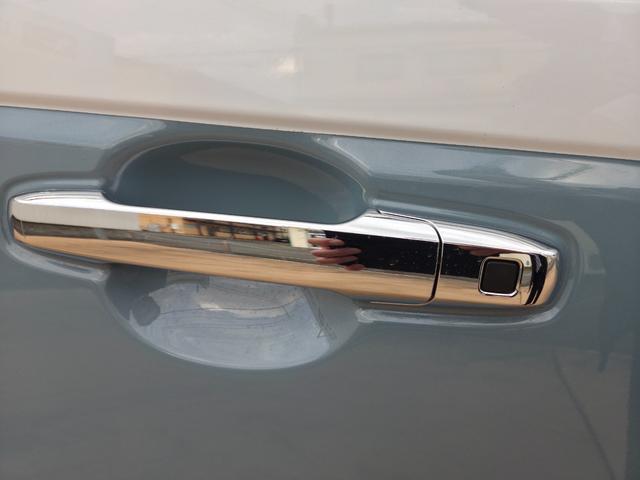 ムーヴキャンバスストライプスG 元試乗車 9型ディスプレイオーディオ車検R10.6 新車保障継承 1年保証走行距離無制限 LEDヘッドライト 両側パワスラドア プッシュスタートエンジン 9インチディスプレイオーディオ USB&HIDM スマホワイヤレス充電器(埼玉県)の中古車