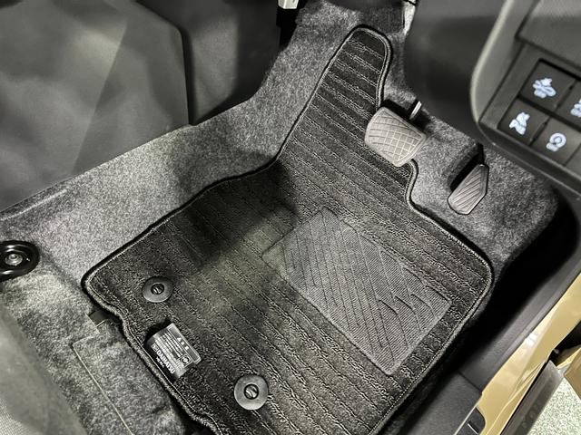 タフトG ダーククロムベンチャー 走行2360キロ/シートヒータ1年保証距離無制限 走行距離2360キロ 純正マット サイドエアバッグ LEDヘッドランプ アイドリングストップ シートヒーター オート格納式ドアミラー 電動パーキングブレーキ キーフリー(埼玉県)の中古車