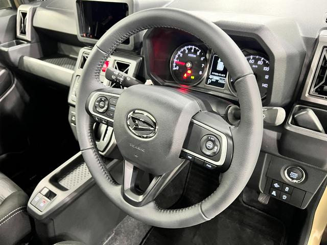 タフトG ダーククロムベンチャー 走行2360キロ/シートヒータ1年保証距離無制限 走行距離2360キロ 純正マット サイドエアバッグ LEDヘッドランプ アイドリングストップ シートヒーター オート格納式ドアミラー 電動パーキングブレーキ キーフリー(埼玉県)の中古車