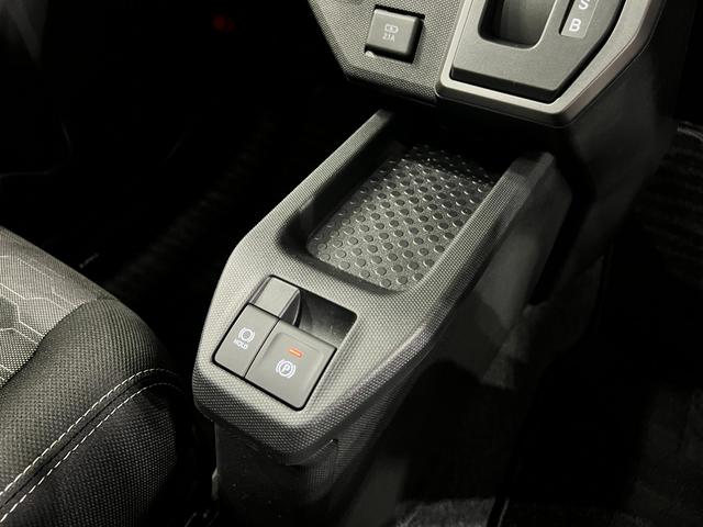 タフトG ダーククロムベンチャー 走行2360キロ/シートヒータ1年保証距離無制限 走行距離2360キロ 純正マット サイドエアバッグ LEDヘッドランプ アイドリングストップ シートヒーター オート格納式ドアミラー 電動パーキングブレーキ キーフリー(埼玉県)の中古車