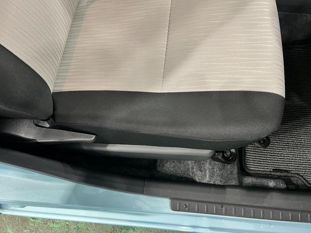 ミライースＸ　ＳＡIII　走行２６１９キロ／ＬＥＤヘッドライト一年保証・走行距離無制限　走行２６１９キロ　助手席エアバック　オートライト　オートマチックハイビーム　クリアランスソナー　アイドリングストップ（埼玉県）の中古車