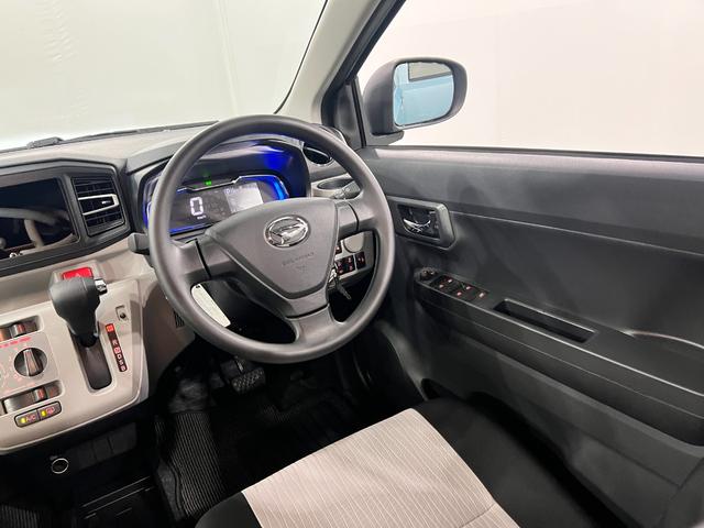 ミライースＸ　ＳＡIII　走行２６１９キロ／ＬＥＤヘッドライト一年保証・走行距離無制限　走行２６１９キロ　助手席エアバック　オートライト　オートマチックハイビーム　クリアランスソナー　アイドリングストップ（埼玉県）の中古車