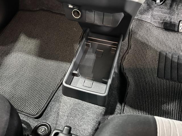 ミライースＸ　ＳＡIII　走行２６１９キロ／ＬＥＤヘッドライト一年保証・走行距離無制限　走行２６１９キロ　助手席エアバック　オートライト　オートマチックハイビーム　クリアランスソナー　アイドリングストップ（埼玉県）の中古車