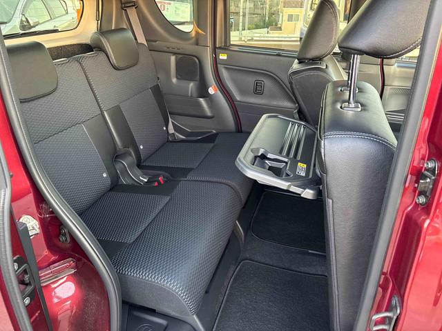 タントカスタムX 9インチディスプレイオーディオ付走行距離 4955キロ 9インチディスプレイオーディオ付 バックカメラ 両側電動スライドドア デモカーアップ 一年保証・走行距離無制限(東京都)の中古車